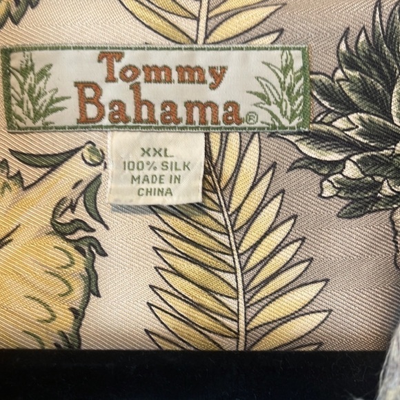 TOMMY Bahama Hawaiian Short Sleeve Button Down Shirt Size  XXL - Picture 4 of 7